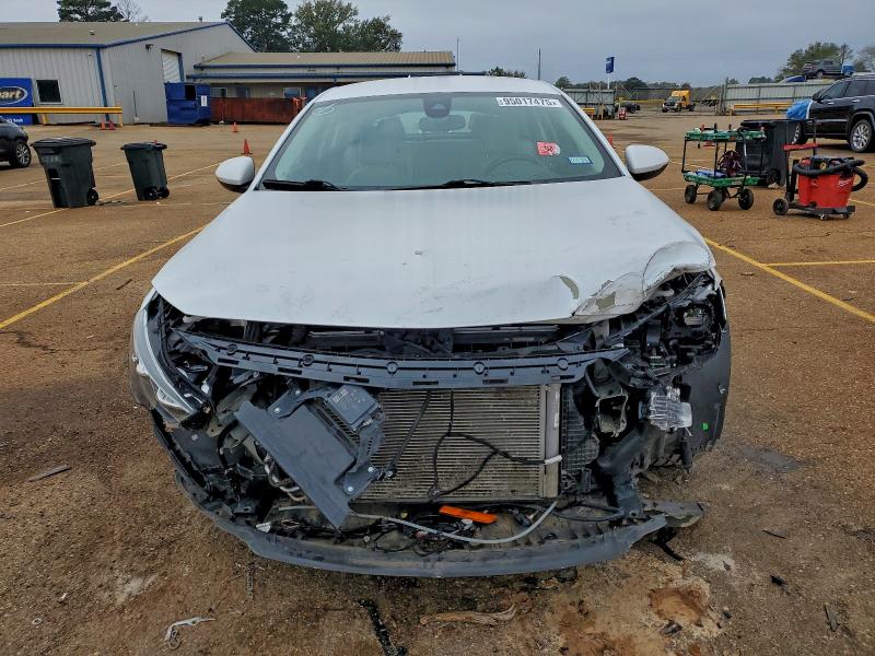 Photo 5 from auction – 2019 BUICK REGAL with VIN W04GP6SXXK1035286