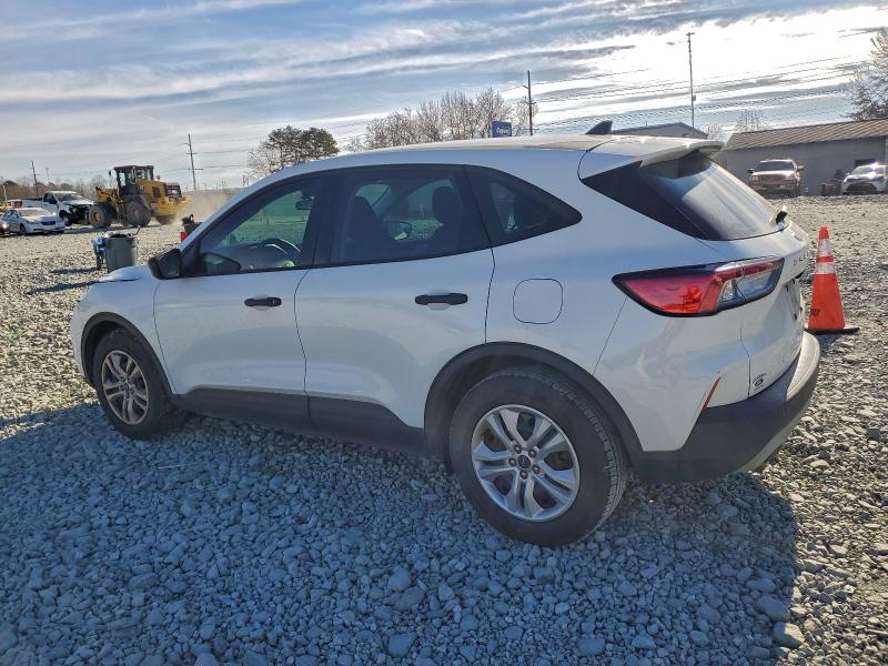 Photo 2 from auction – 2022 FORD ESCAPE S with VIN 1FMCU0F67NUB48980