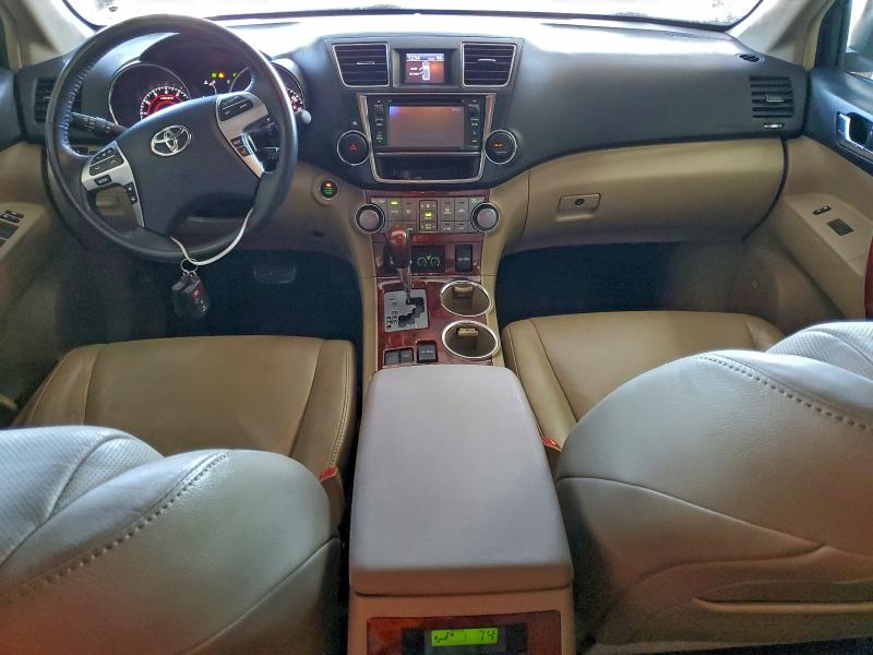 Photo 8 from auction – 2013 TOYOTA HIGHLANDER with VIN 5TDYK3EH5DS093761