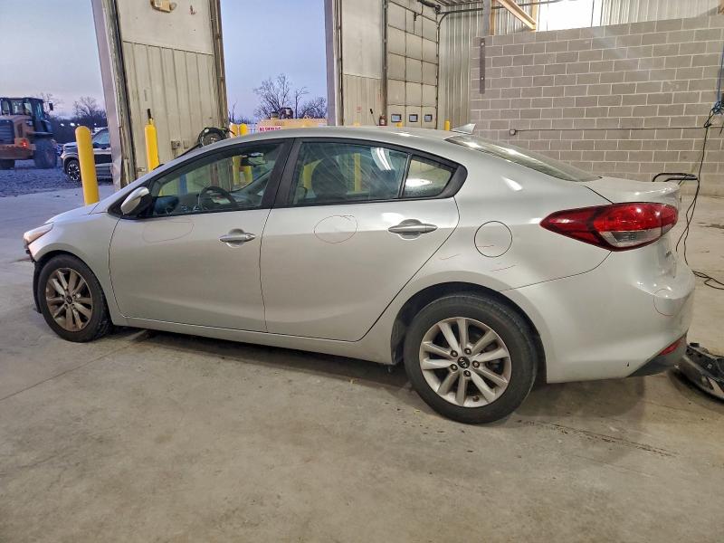 Photo 2 from auction – 2017 KIA FORTE LX with VIN 3KPFL4A71HE009166
