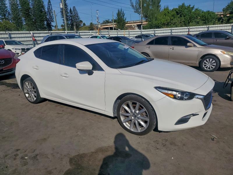 Photo 4 from auction – 2017 MAZDA 3 TOURING with VIN 3MZBN1V79HM105454