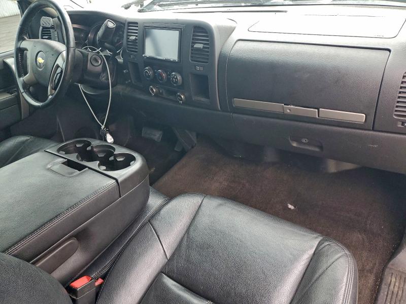 Photo 8 from auction – 2011 CHEVROLET SILVERADO with VIN 1GCNCSE03BZ158882