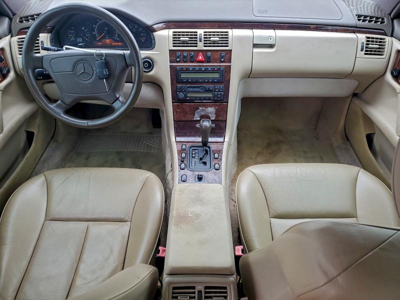 صورة رقم 8 من المزاد - 1997 MERCEDES-BENZ E 320 مع VIN WDBJF55F8VA408372