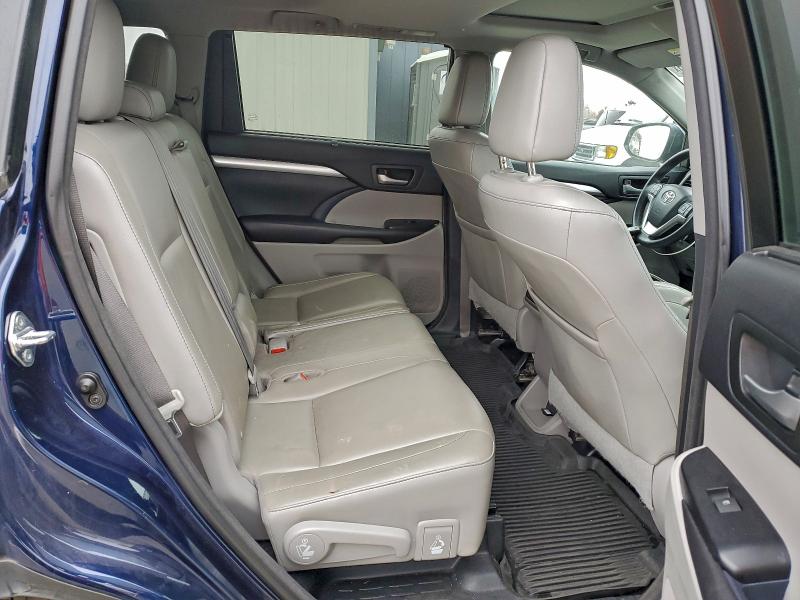 Photo 11 from auction – 2016 TOYOTA HIGHLANDER with VIN 5TDKKRFH2GS160098