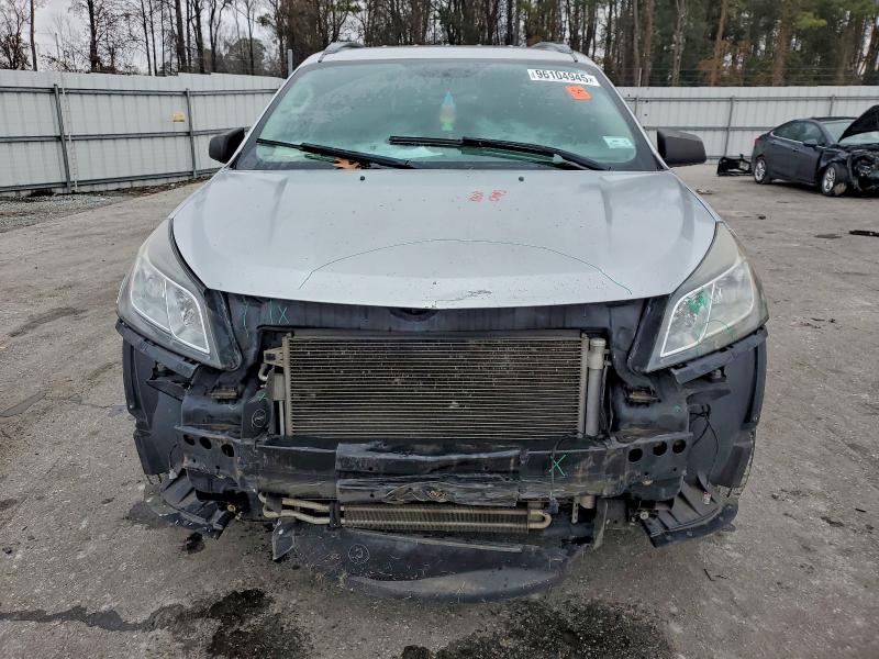 Photo 5 from auction – 2017 CHEVROLET TRAVERSE L with VIN 1GNKRFED9HJ293262