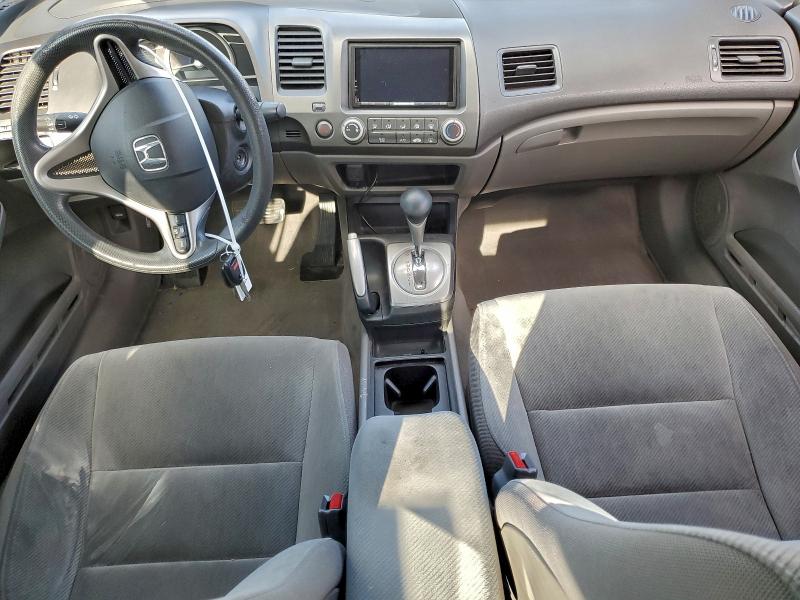 Photo 8 from auction – 2010 HONDA CIVIC LX with VIN 19XFA1F5XAE045620