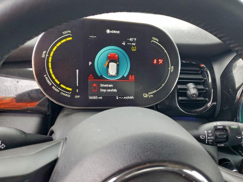 Photo 9 from auction – 2023 MINI COOPER SE with VIN WMW13DJ07P2S72591