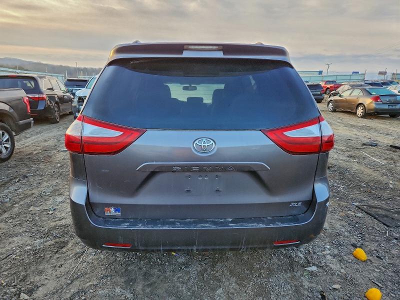 Photo 6 from auction – 2015 TOYOTA SIENNA XLE with VIN 5TDYK3DCXFS540481