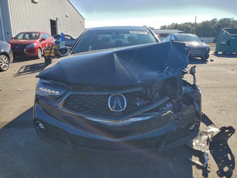 Photo 5 from auction – 2020 ACURA TLX with VIN 19UUB2F62LA003078