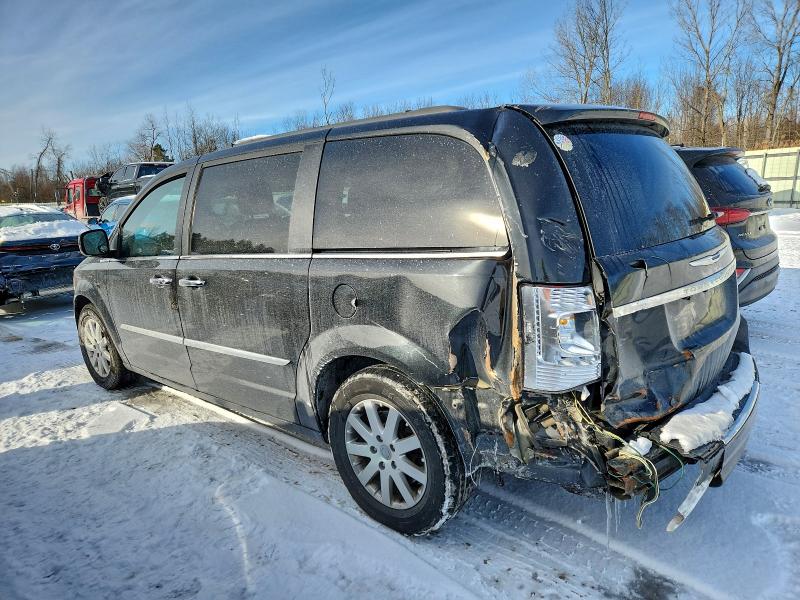 Photo 2 from auction – 2016 CHRYSLER TOWN & COU with VIN 2C4RC1BG6GR189011