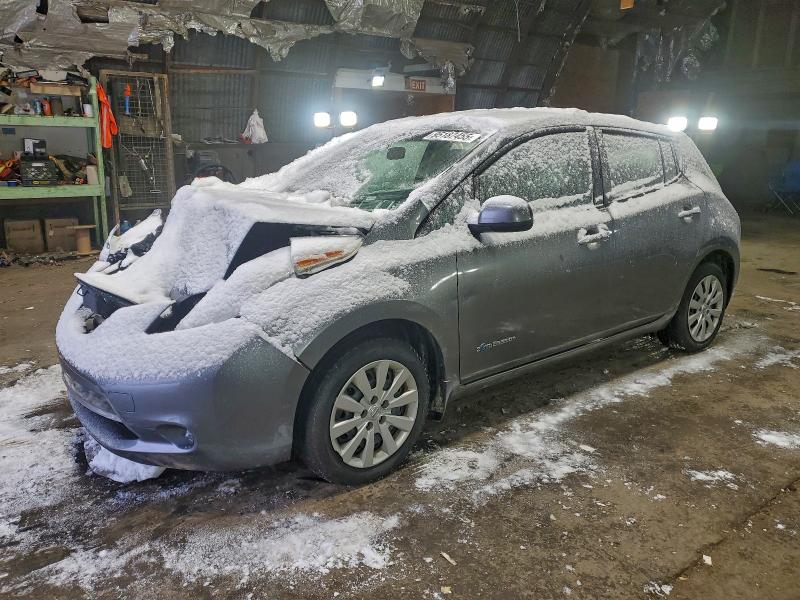 NISSAN LEAF S 2015 with VIN 1N4AZ0CP6FC319192 - Photo from auction