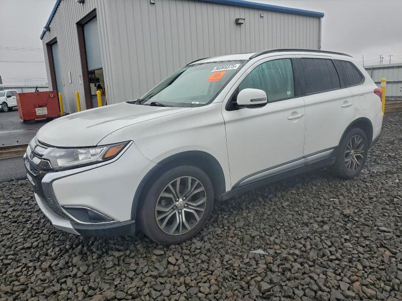 MITSUBISHI OUTLANDER 2016 with VIN JA4AD3A31GZ016307 - Photo from auction