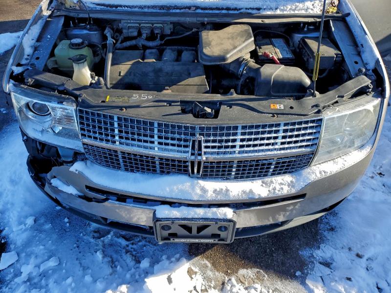 Zdjęcie 11 z aukcji – 2008 LINCOLN MKX z VIN 2LMDU88C18BJ38949