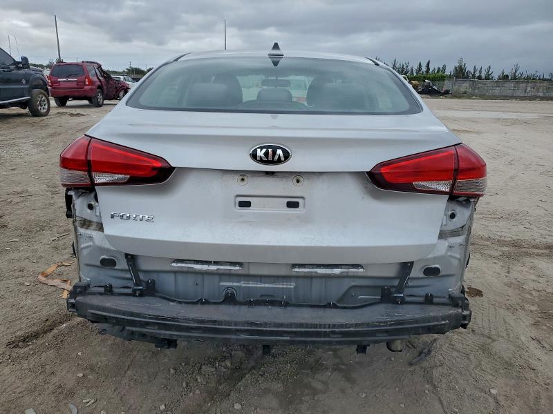 Photo 6 from auction – 2018 KIA FORTE with VIN 3KPFL4A75JE274713
