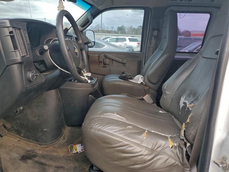 Photo 7 from auction – 2017 CHEVROLET EXPRESS G2 with VIN 1GCWGAFF6H1113237