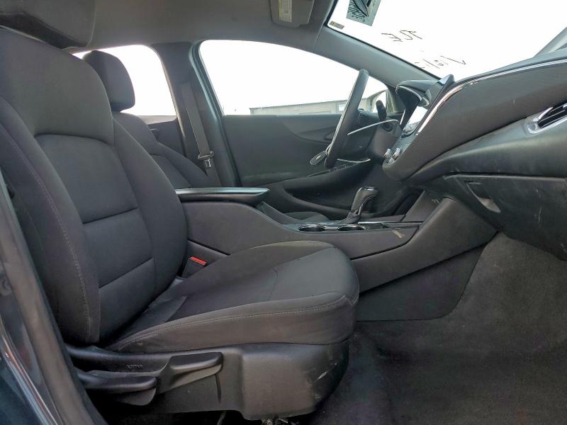 Photo 7 from auction – 2020 CHEVROLET MALIBU LT with VIN 1G1ZD5ST3LF095194