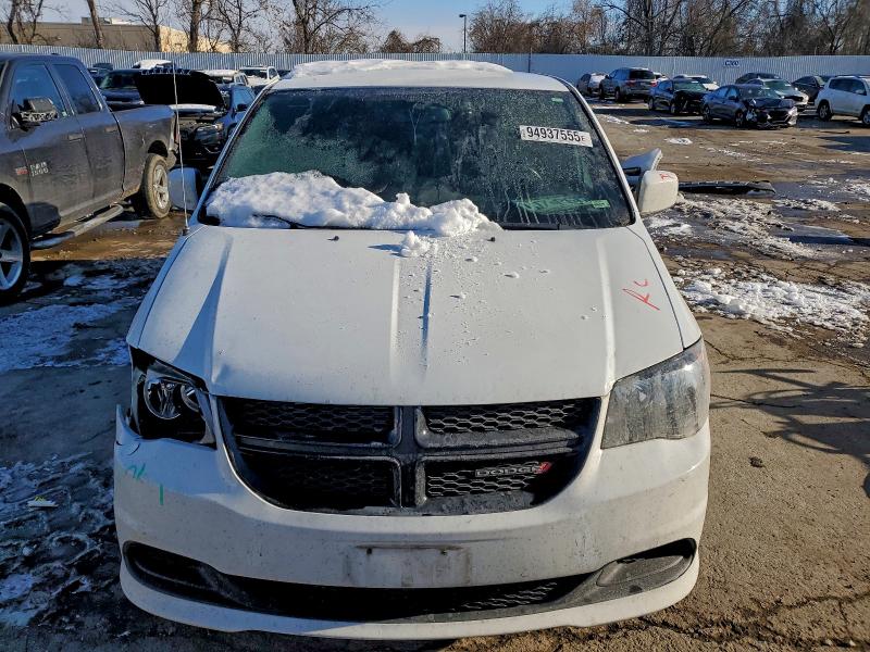 Photo 5 from auction – 2017 DODGE GRAND CARA with VIN 2C4RDGBG7HR549887