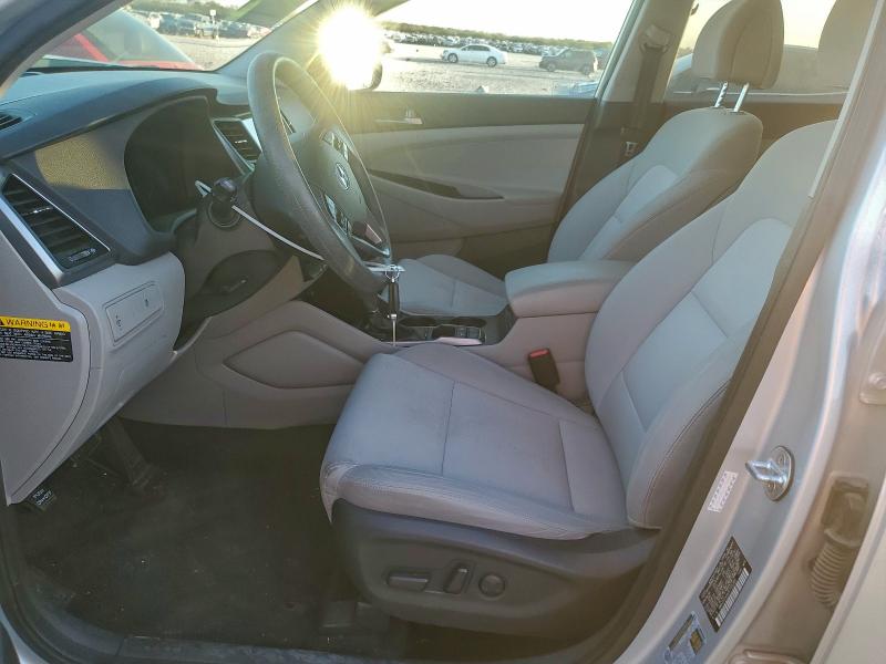 Photo 7 from auction – 2018 HYUNDAI TUCSON SEL with VIN KM8J3CA44JU736380