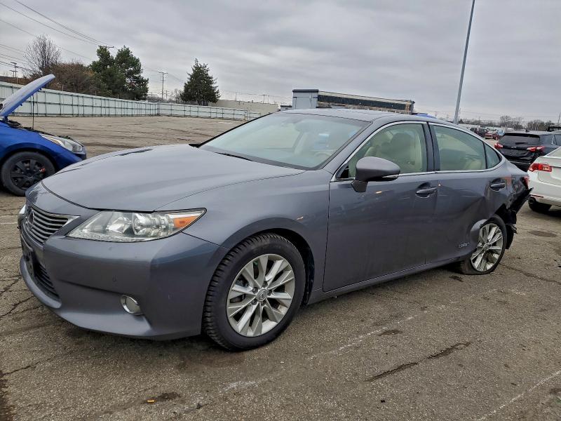 LEXUS ES 300H 2013 with VIN JTHBW1GG9D2009644 - Photo from auction