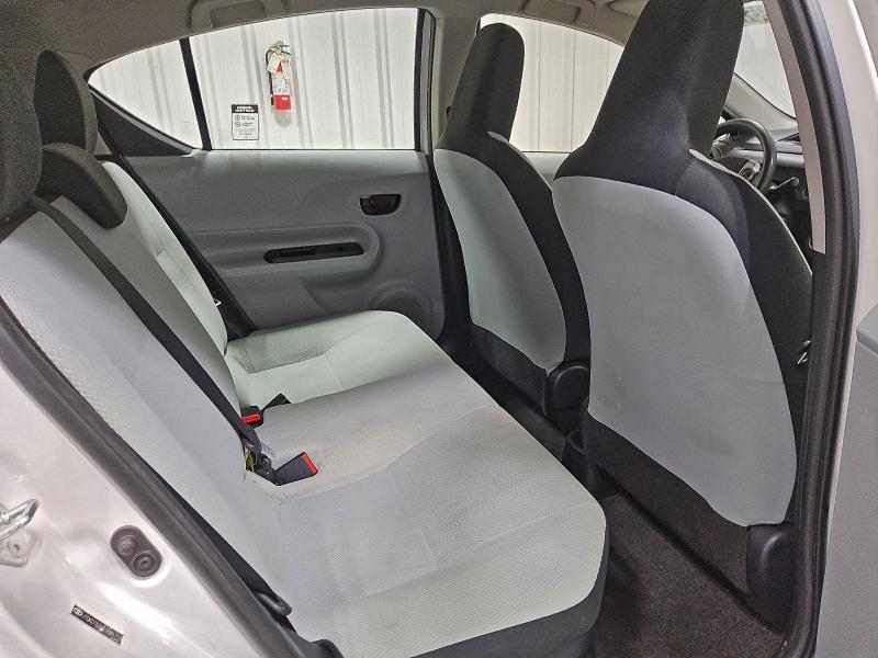 Photo 11 from auction – 2014 TOYOTA PRIUS C with VIN JTDKDTB36E1081724