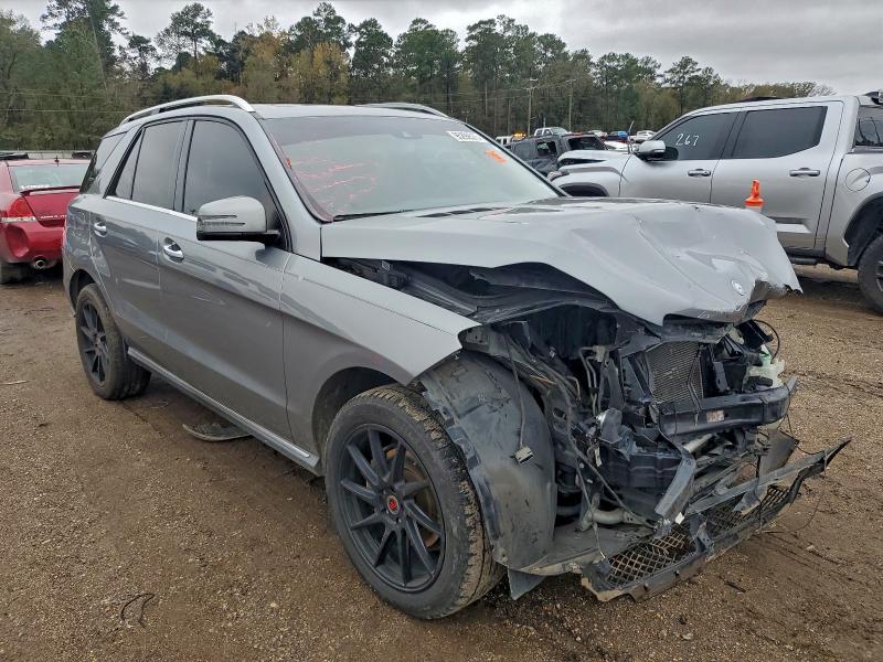 Photo 4 from auction – 2015 MERCEDES-BENZ ML with VIN 4JGDA5JBXFA619019