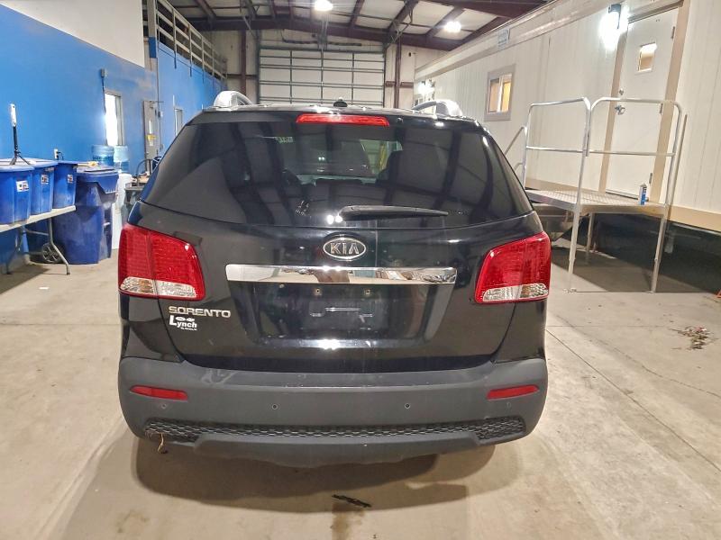 Photo 6 from auction – 2011 KIA SORENTO BA with VIN 5XYKTDA14BG030825