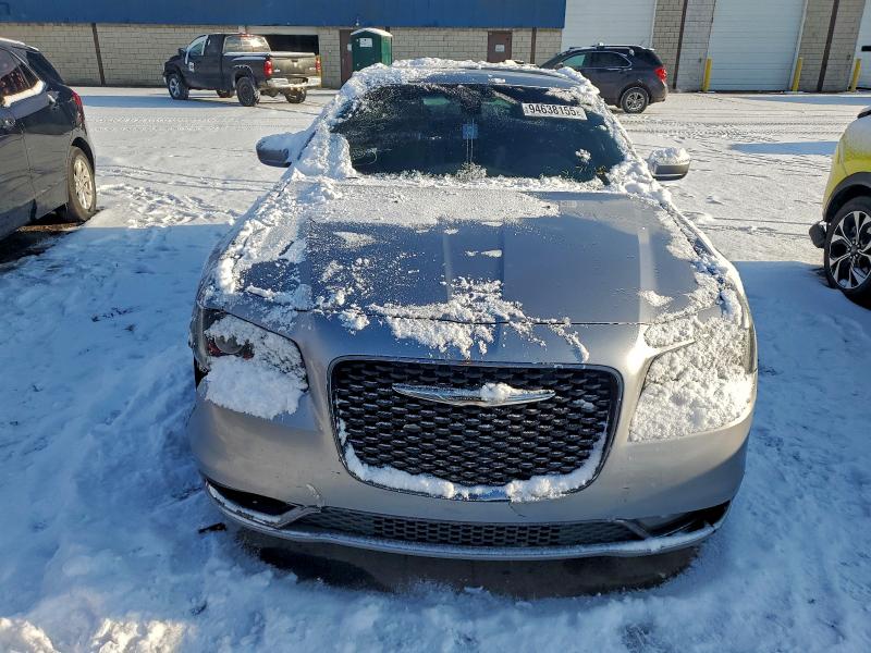 Photo 5 from auction – 2015 CHRYSLER 300 S with VIN 2C3CCAGG6FH767468