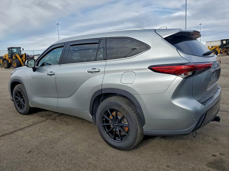 Zdjęcie 2 z aukcji – 2020 TOYOTA HIGHLANDER z VIN 5TDYZRAH4LS006418