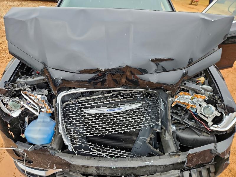 Photo 11 from auction – 2019 CHRYSLER 300 TOURIN with VIN 2C3CCAAG0KH612353
