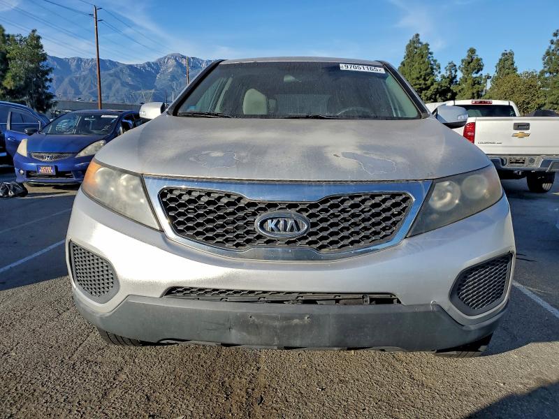 Photo 5 from auction – 2011 KIA SORENTO BA with VIN 5XYKT3A19BG044049