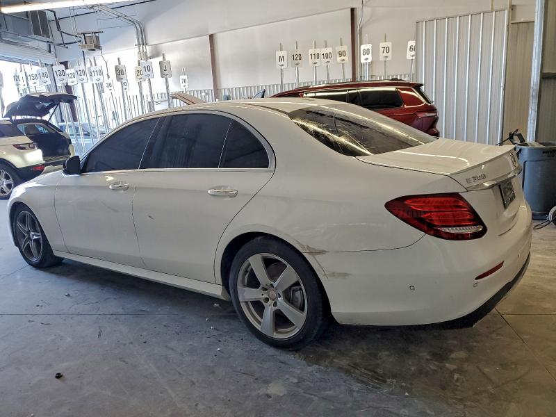 Photo 2 from auction – 2017 MERCEDES-BENZ E 300 with VIN WDDZF4JB2HA047944
