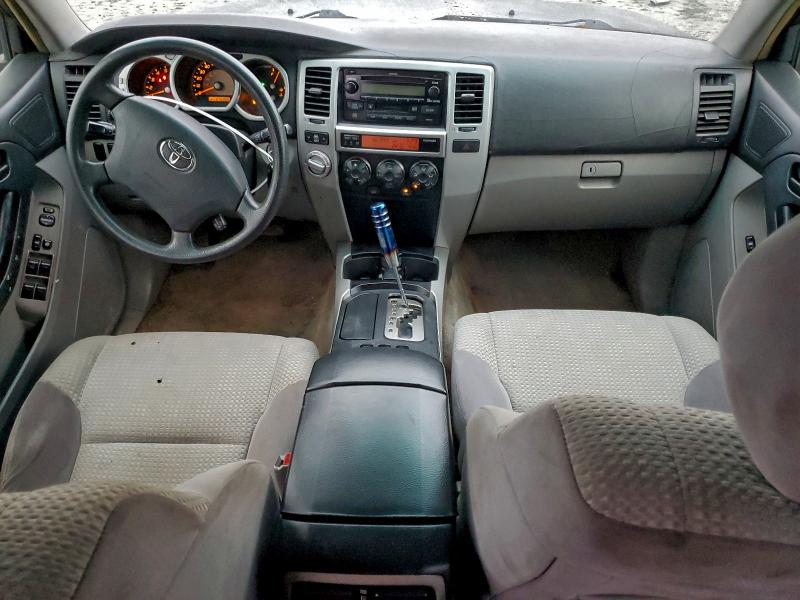Photo 8 from auction – 2004 TOYOTA 4RUNNER SR with VIN JTEBU14R848016171