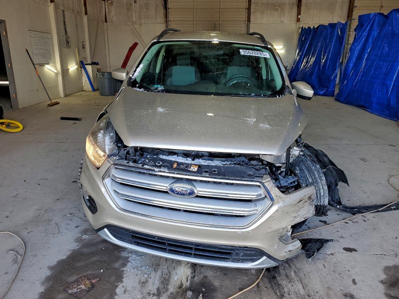 Photo 5 from auction – 2018 FORD ESCAPE SE with VIN 1FMCU9GD1JUB39803