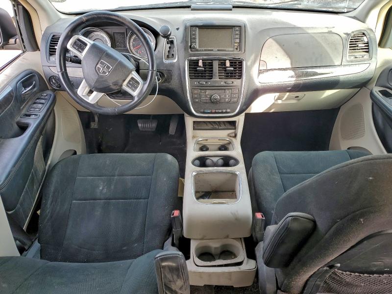 Photo 8 from auction – 2011 DODGE GRAND CARA with VIN 2D4RN5DG3BR743289