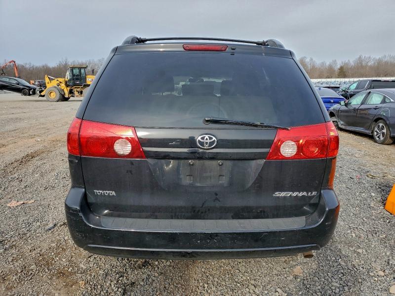 Photo 6 from auction – 2010 TOYOTA SIENNA CE with VIN 5TDKK4CC7AS343502