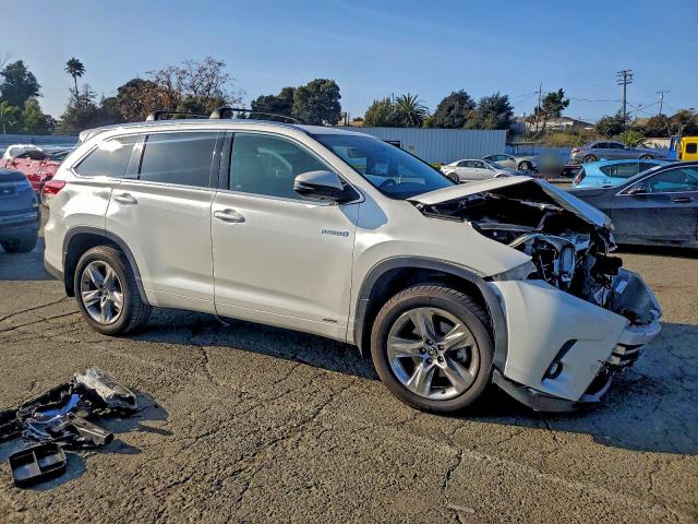 Zdjęcie 4 z aukcji – 2019 TOYOTA HIGHLANDER z VIN 5TDDGRFH4KS055470