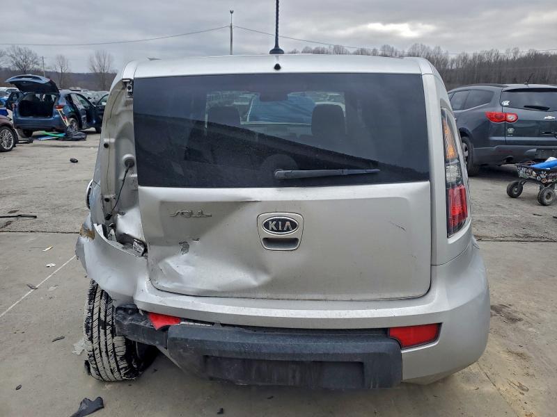 Photo 6 from auction – 2010 KIA SOUL + with VIN KNDJT2A29A7039007