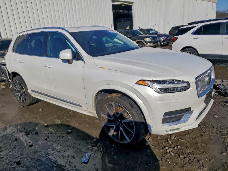 Photo 4 from auction – 2024 VOLVO XC90 PLUS with VIN YV4L12PE0R1185484