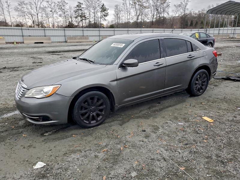 CHRYSLER 200 2013 with VIN 1C3CCBBB8DN538425 - Photo from auction