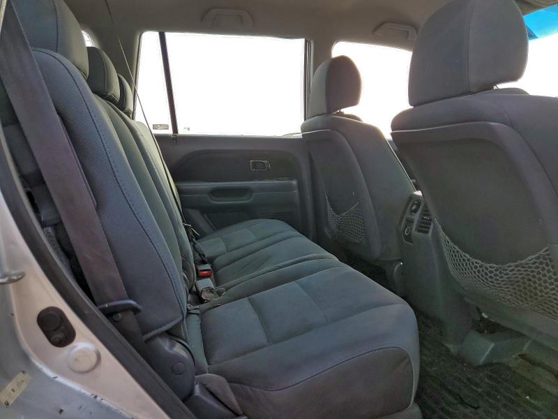 Photo 11 from auction – 2006 HONDA PILOT LX with VIN 5FNYF18146B014479
