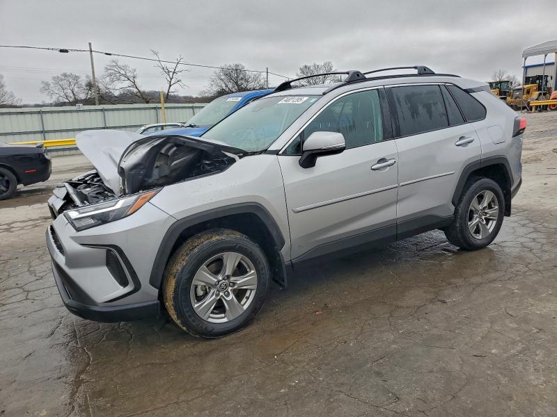 TOYOTA RAV4 XLE 2024 with VIN 2T3P1RFVXRW444255 - Photo from auction