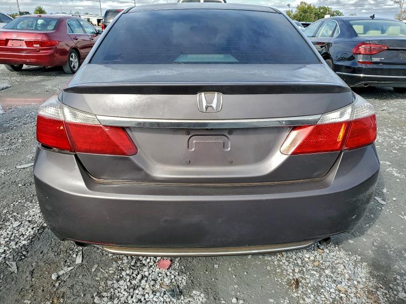 Photo 6 from auction – 2015 HONDA ACCORD SPO with VIN 1HGCR2E51FA107906