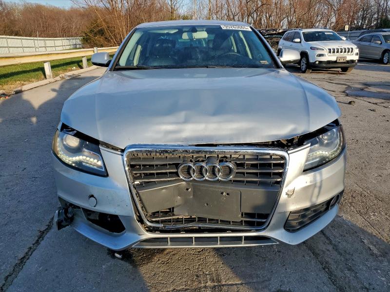 Zdjęcie 5 z aukcji – 2010 AUDI A4 PREMIUM z VIN WAUEFAFL4AN061560