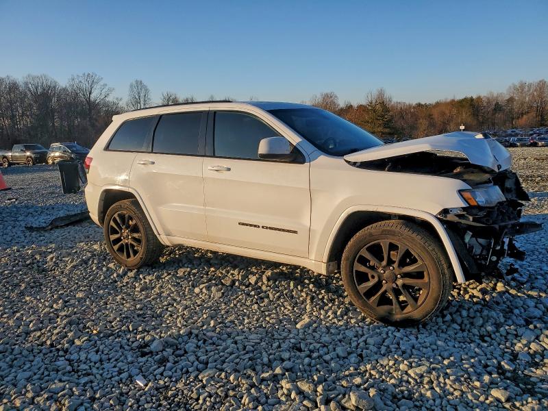 Photo 4 from auction – 2018 JEEP GRAND CHER with VIN 1C4RJFAG0JC214814