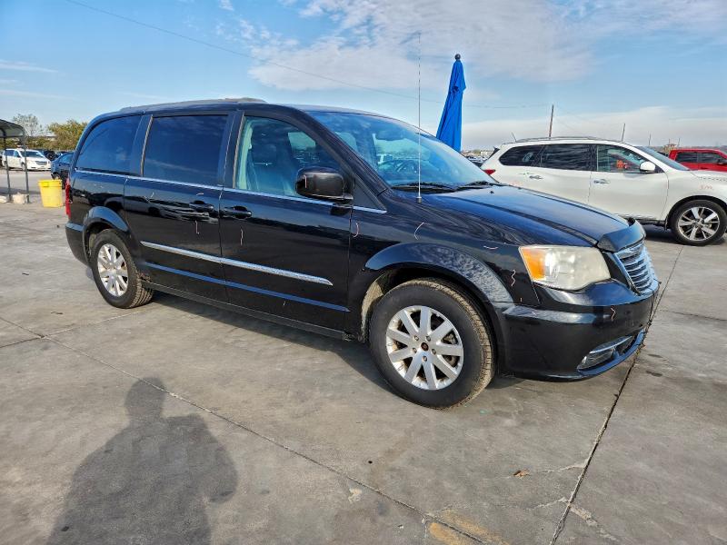 Photo 4 from auction – 2012 CHRYSLER TOWN & COU with VIN 2C4RC1BG5CR387797