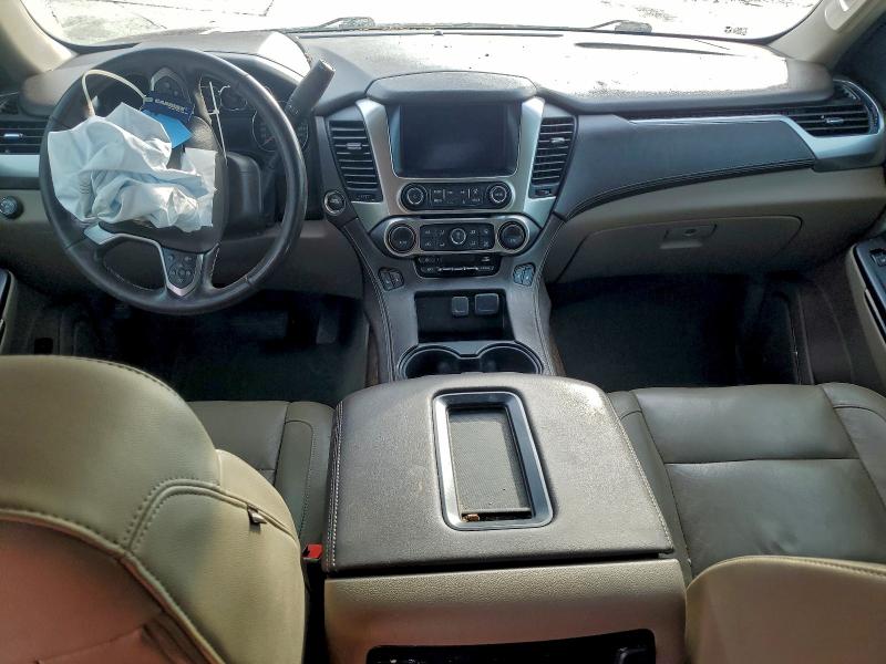 Photo 8 from auction – 2019 CHEVROLET SUBURBAN with VIN 1GNSCHKC7KR124682