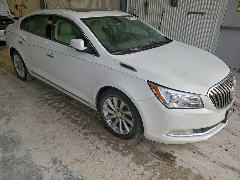 Photo 4 from auction – 2016 BUICK LACROSSE with VIN 1G4GB5G3XGF201672