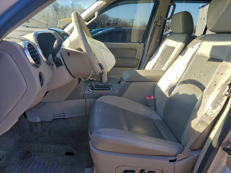 Photo 7 from auction – 2006 FORD EXPLORER X with VIN 1FMEU73E86UA81739