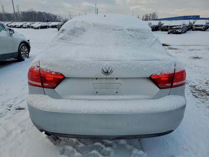 Photo 6 from auction – 2015 VOLKSWAGEN PASSAT S with VIN 1VWAS7A30FC029406