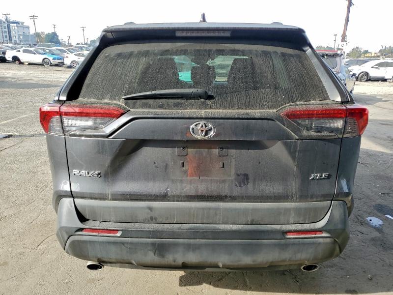 Photo 6 from auction – 2023 TOYOTA RAV4 XLE with VIN 2T3W1RFV5PC234219